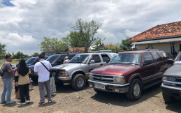 Blazer Indonesia Club Uji Ketangguhan Opel dan Chevrolet Blazer di Subang Sambil Salurkan Bantuan Banjir