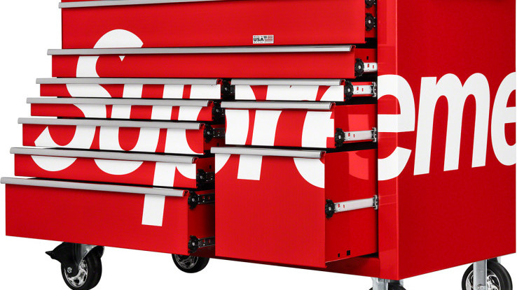 Kolaborasi Supreme dan Mac Hadirkan Sebuah Kabinet Tempat Peralatan dan Perkakas