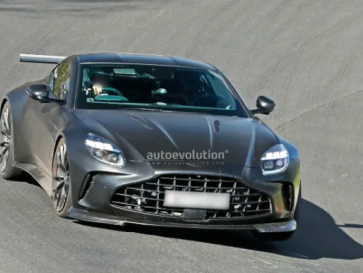 Prototipe Terbaru Aston Martin Vantage Muncul dengan 8 Lubang Knalpot, Intip Bocorannya