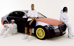 Mercedes Rambah Dunia Fashion dari Airbag Bekas