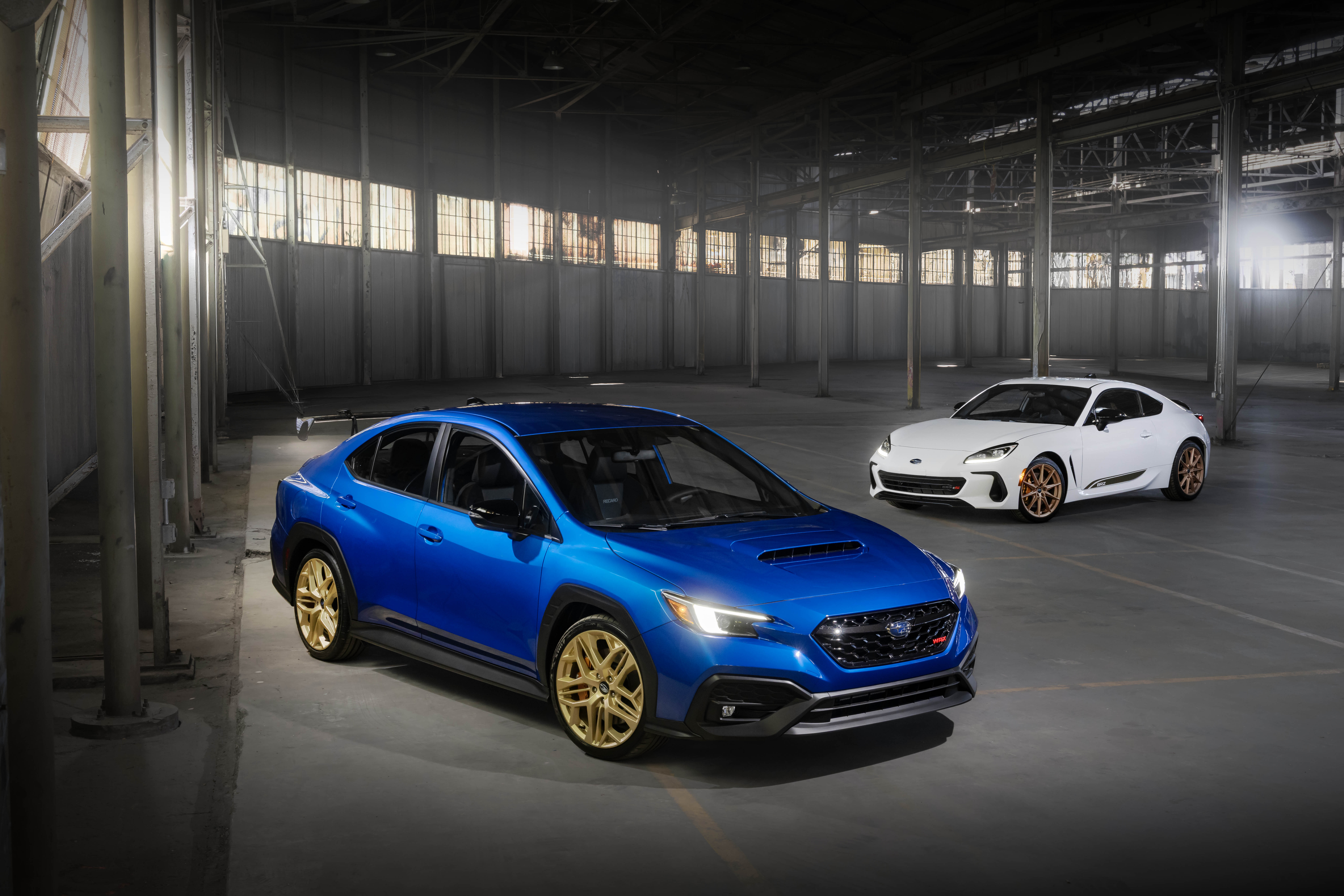 Subaru BRZ ZC15 dan WRX GD25