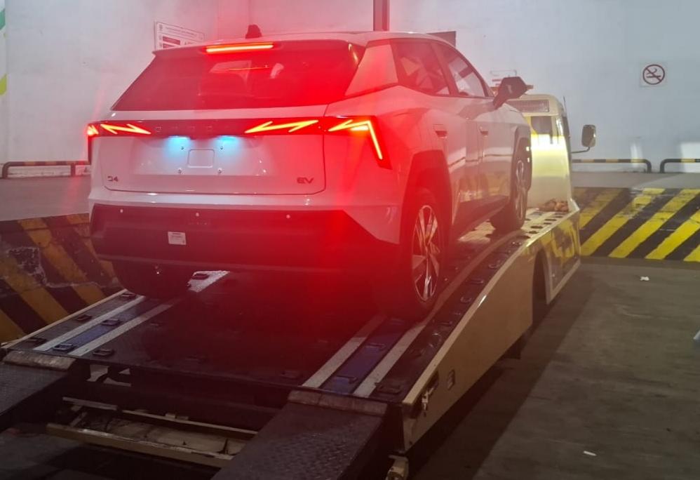 Omoda O4 Tampil Tanpa Kamuflase, SUV Baru Chery Siap Meluncur 