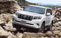 Ini Dia Mobil Dinas dengan Harga Hampir 2 Milyar yang Dibeli Bupati Pandeglang