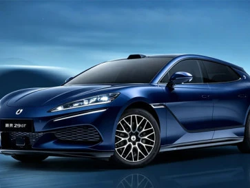 Spesifikasi Diubah, Denza Z9 GT Kini Punya Harga Lebih Rendah