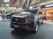 Toyota Kijang Innova Zenix Jadi Mobil Hybrid Paling Laris Bulan November 2022