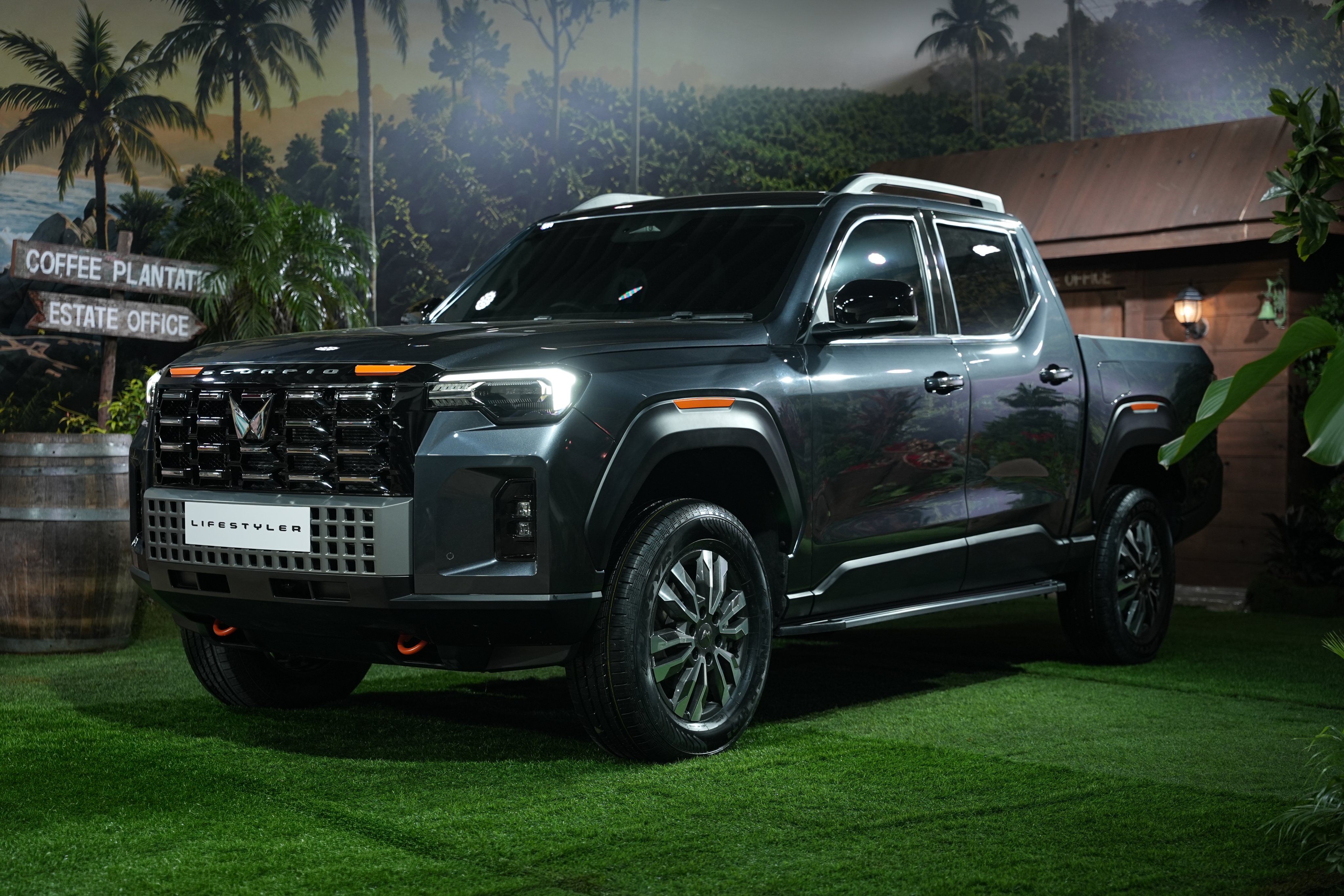 Mahindra Scorpio Lifestyler Valley