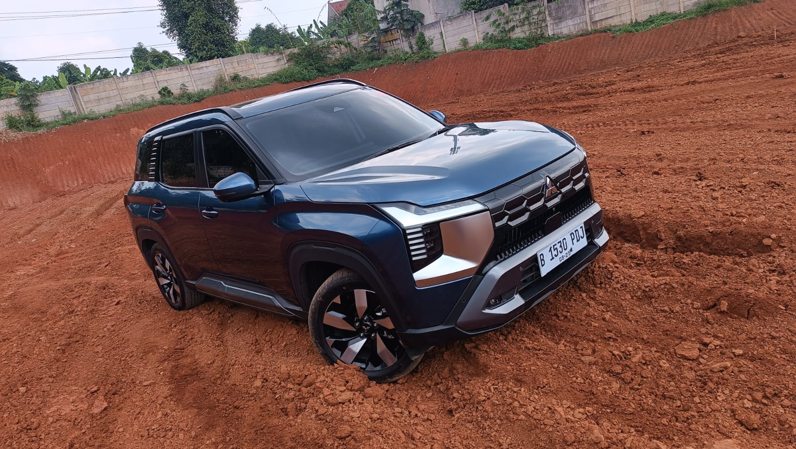 Mengatur Fitur Lewat Layar Sentuh di Mitsubishi Destinator