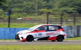Meski Start Dari Pitlane, Mirza Sukses Raih Podium ITCR