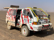 Ganti Profesi! Mitsubishi L300 Ini Ikut Balap di Reli Dakar 2026, Simak Spesifikasinya
