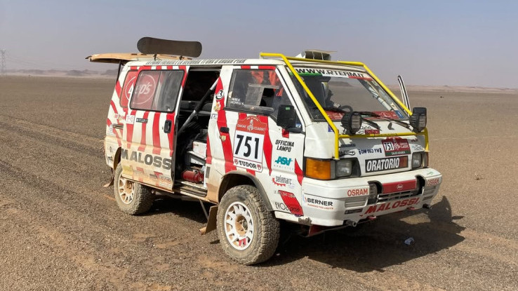 Ganti Profesi! Mitsubishi L300 Ini Ikut Balap di Reli Dakar 2026, Simak Spesifikasinya