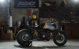 Royal Enfield Himalayan Bergaya Tracker Ini Bernama 02View