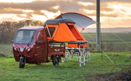 Elektro Frosch Camper Scooter, Cara Berkemah Unik