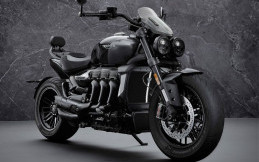 Triumph Rocket 3 R Black dan GT Triple Black 2021, Hanya 1.000 Unit