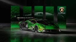 Lamborghini Essenza SCV12 Capristo, Lahirkan Suara Monster Brutal