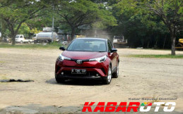 Merasakan Nikmatnya Mengendarai All New Toyota C-HR 