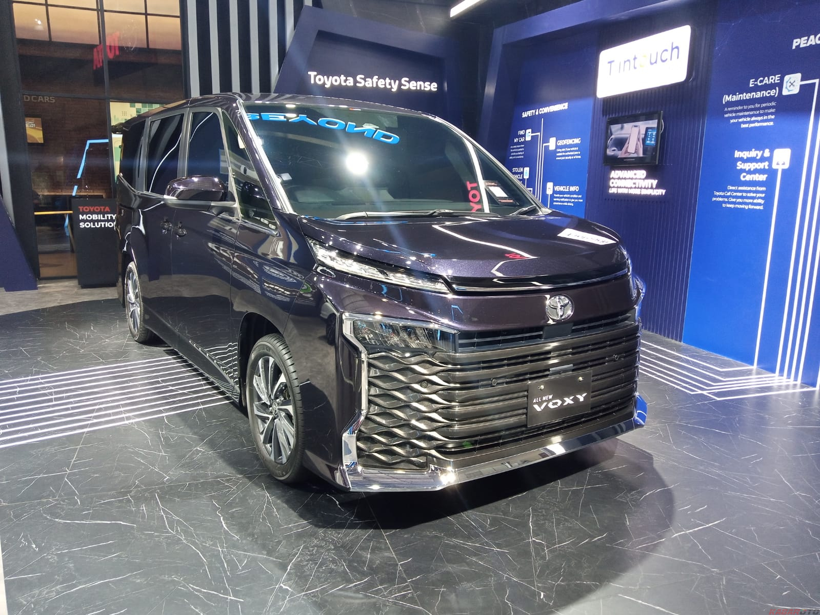Toyota Nav1 dan Noah Akan Impor dari Taiwan ke Jepang