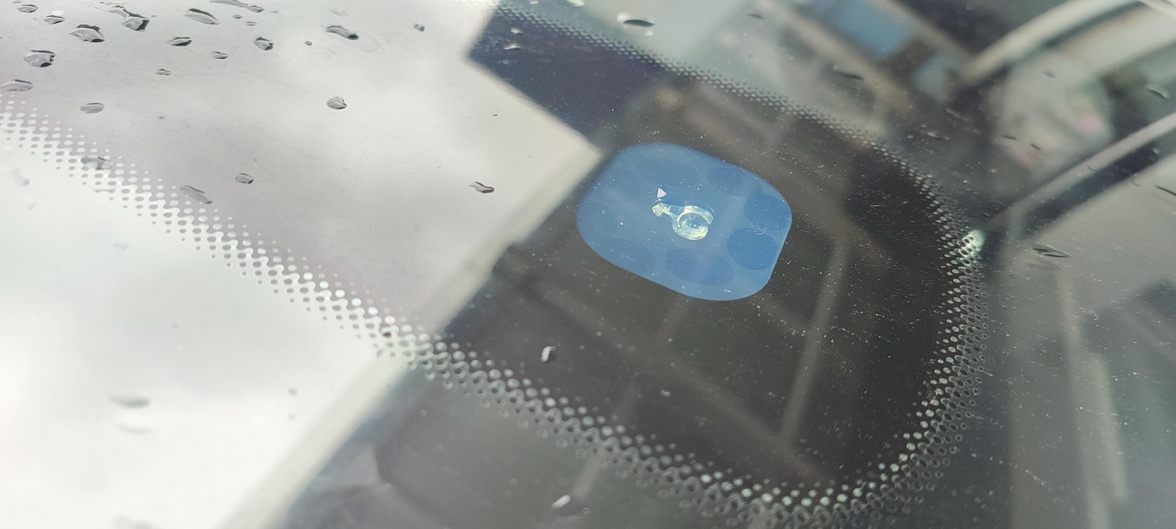 Mengenal Cara Kerja Fitur-fitur Mobil yang Bantu Sobat Lawan Musim Hujan