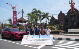 Honda Serah Terima Bantuan Revitalisasi Marka Jalan dan Rambu Lalu Lintas