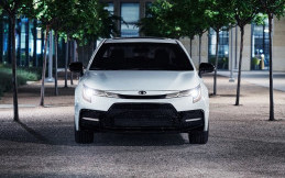 Toyota Corolla Hatchback Nightshade Edition, Aksesori Warna Gelap untuk Model 2020 