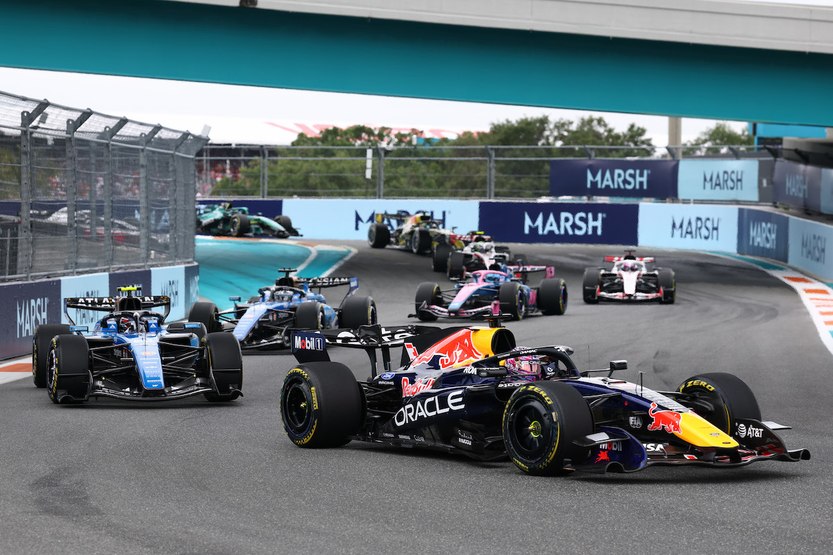 F1 Miami 2026: Drama Spin dan Penalti 5 Detik Max Verstappen