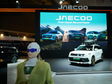 Robot Humanoid AiMOGA Sambut Pengunjung Booth Jaecoo di IIMS 2026
