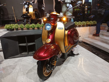 Royal Alloy John Player Special Darwinbro Dibanderol Rp99 Juta