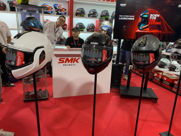 SMK dan Studds Rilis Helm Baru yakni Cygnus dan Atlas