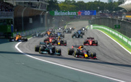 Red Bull Racing Belum Bisa Lewati Mercedes AMG Petronas