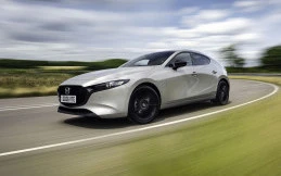 Mazda3 Terbaru Makin Canggih Tanpa Naik Harga