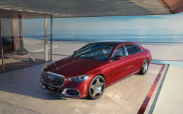 Mercedes-Benz Maybach S480 Meluncur di Tiongkok