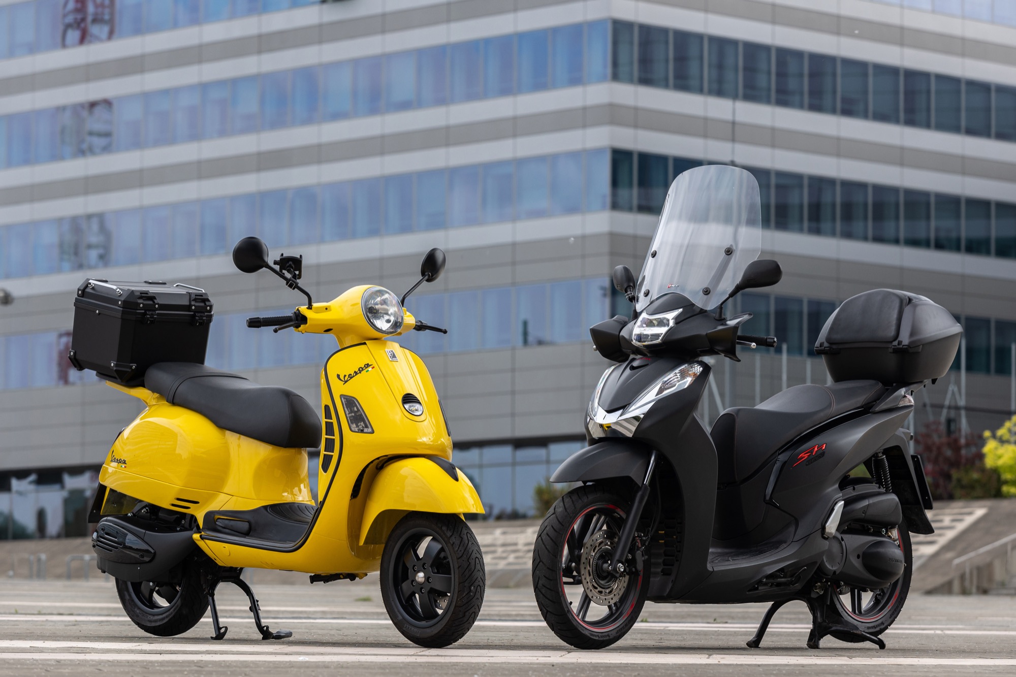 Newtron Ubah Vespa jadi Inovasi Retrofit Elektrik untuk Melestarikan Sang Legenda