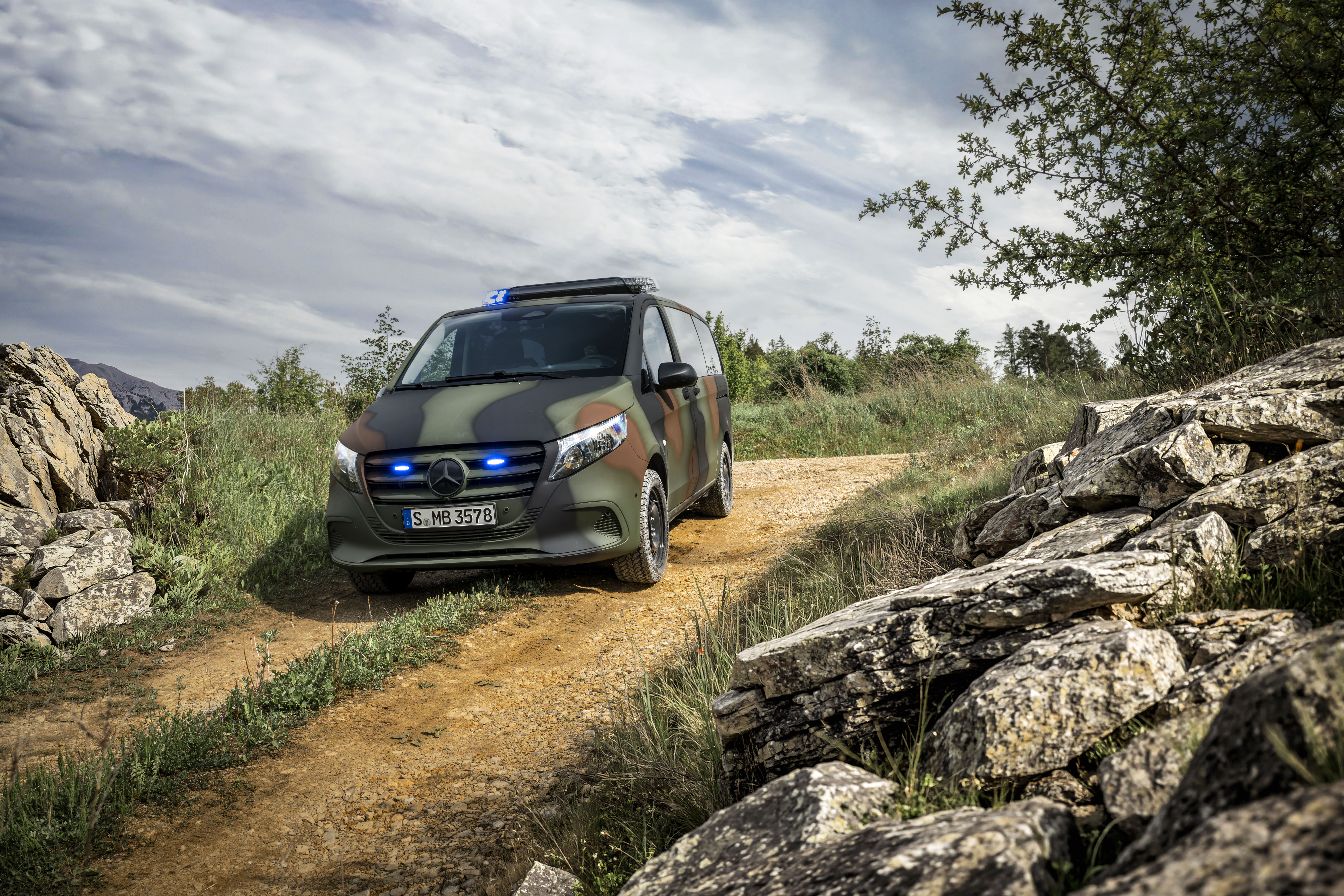 Mercedes-Benz Vans Militer