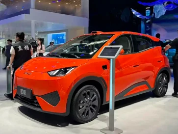 BYD Atto 1 Versi Terbaru Meluncur, Jarak Tempuh Lebih Jauh Hingga 505 Km