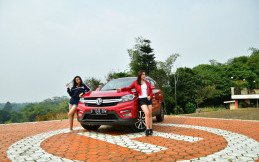 Beli DFSK Glory 560 Sekarang, Dobel Untung