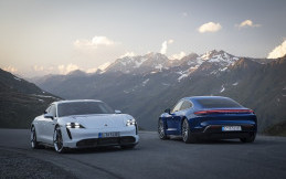 Porsche Taycan Dapat Update Software, Makin Kencang