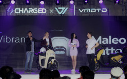 Ajak Jorge Lorenzo, Charged Luncurkan Tiga Motor Listrik di Indonesia