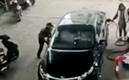 Kena Karma, Pencuri Ini Tabrak Tembok Usai Gasak Mobil