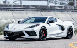 Chevrolet Corvette C8 Disewakan, Harganya Fantastis 