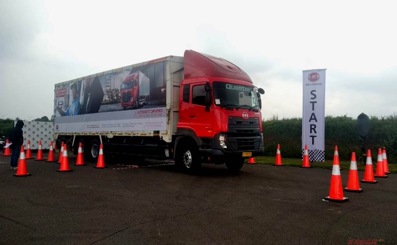 Pengemudi Truk Ini Berangkat ke Jepang Wakili Indonesia