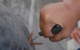 Efek Negatif Tambal Ban Tubeless Model Cacing