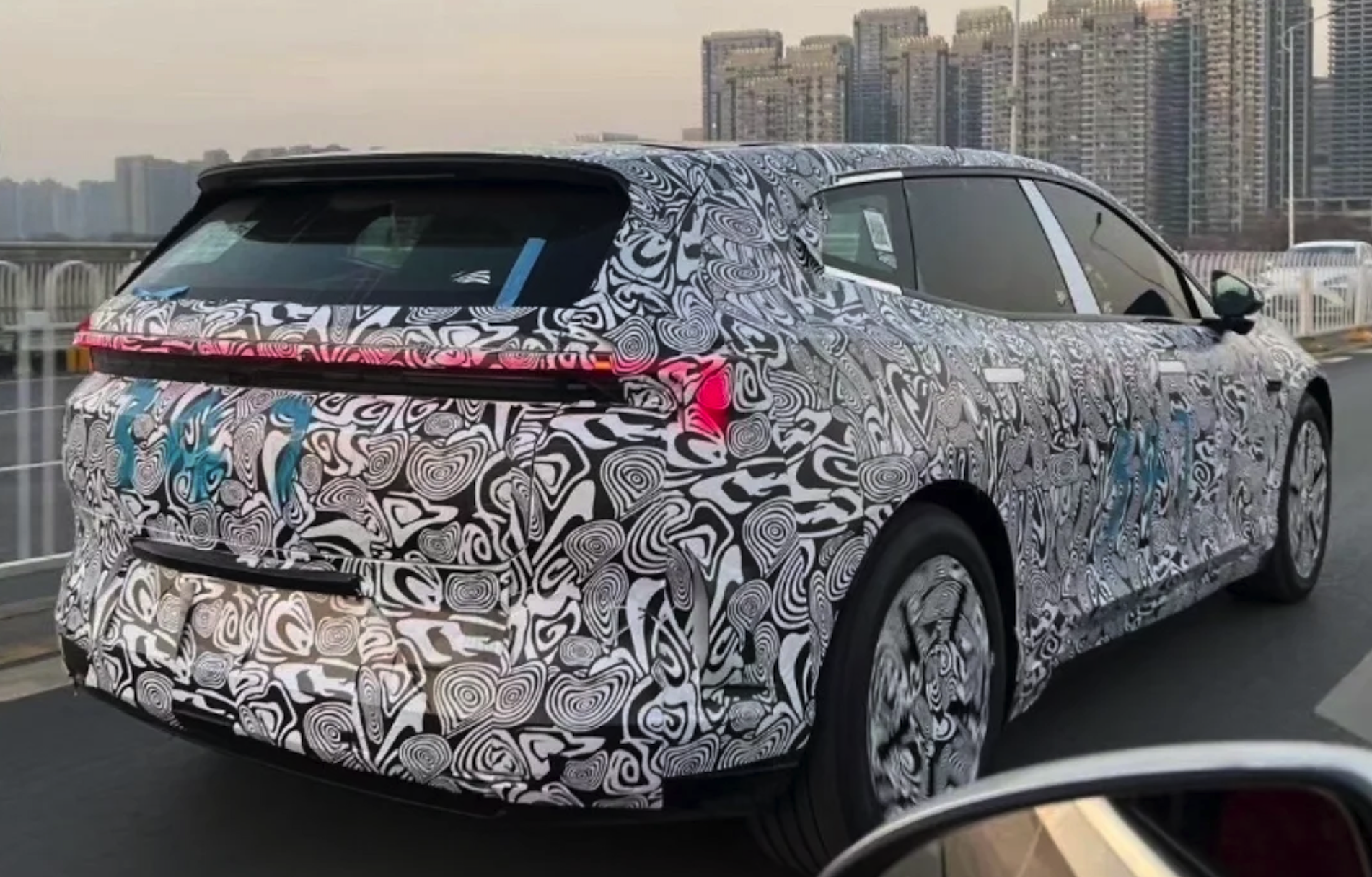 Polestar 4 SUV Siap Meluncur 2 September, Tapi Bukan SUV Beneran?