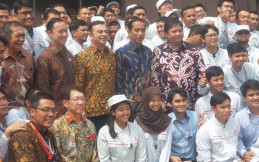 Presiden Joko Widodo Resmikan Pabrik Mitsubishi Cikarang
