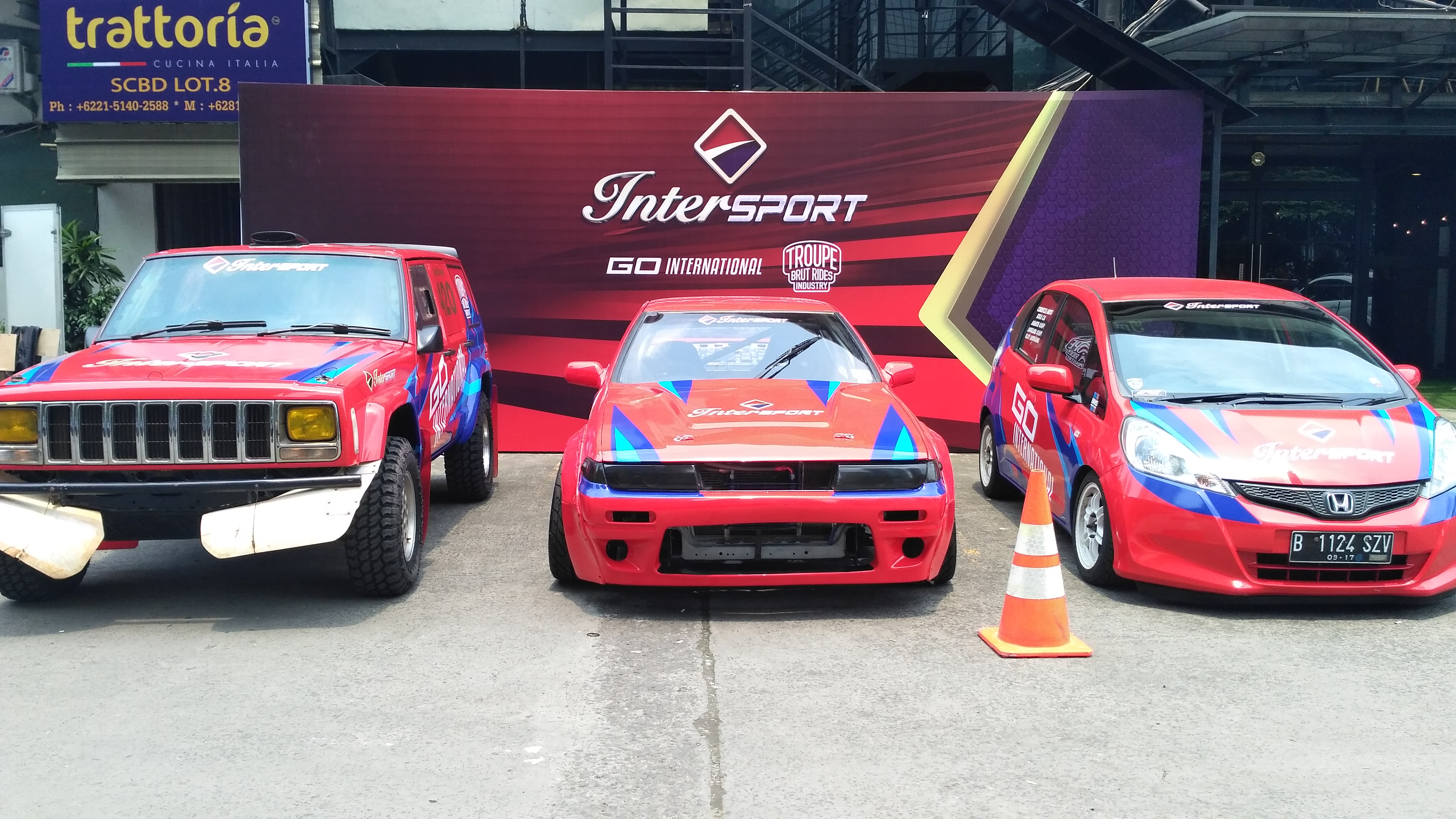 Intersport Racing Team Kembali Ramaikan Balap Mobil 2017