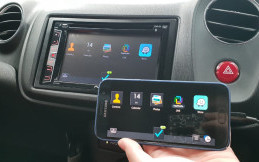 Perbedaan Fungsi Mirroring dan Mirrorlink yang Wajib Kalian Ketahui