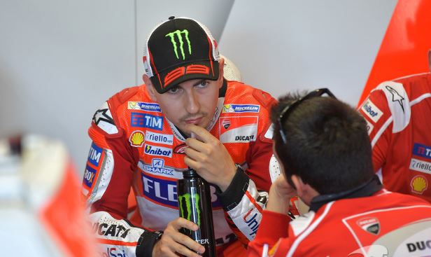 Lorenzo Kesulitan Adaptasi, Eks Pembalap Ducati Kasih Masukan