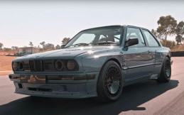 Modifikasi BMW E30 Racikan Ace Custom Gunakan Mesin V8 Lexus