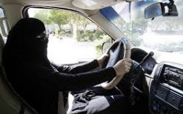 Di Arab Saudi, Wanita Masuk Bui Jika Mengemudi