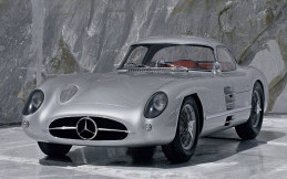 Mercedes-Benz 300 SLR Uhlenhaut Coupé Dilelang Rp2 Triliun
