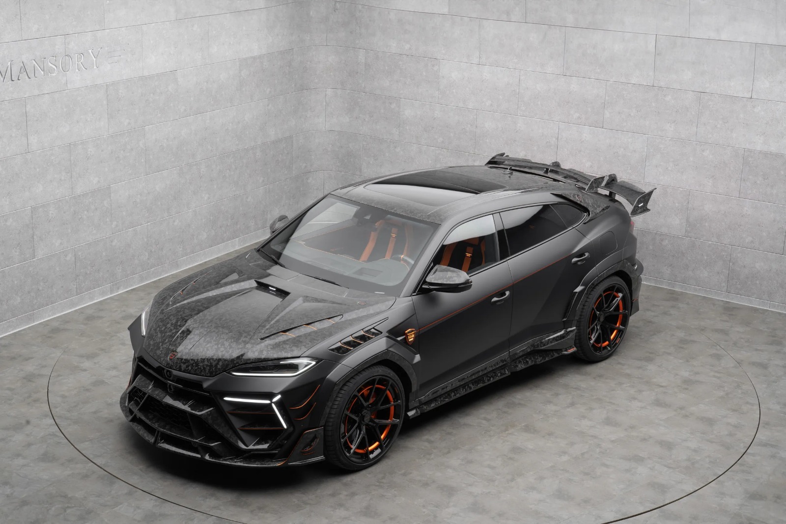 Mobil SUV Gahar, Mansory Sulap Lamborghini Urus Jadi Venatus SE