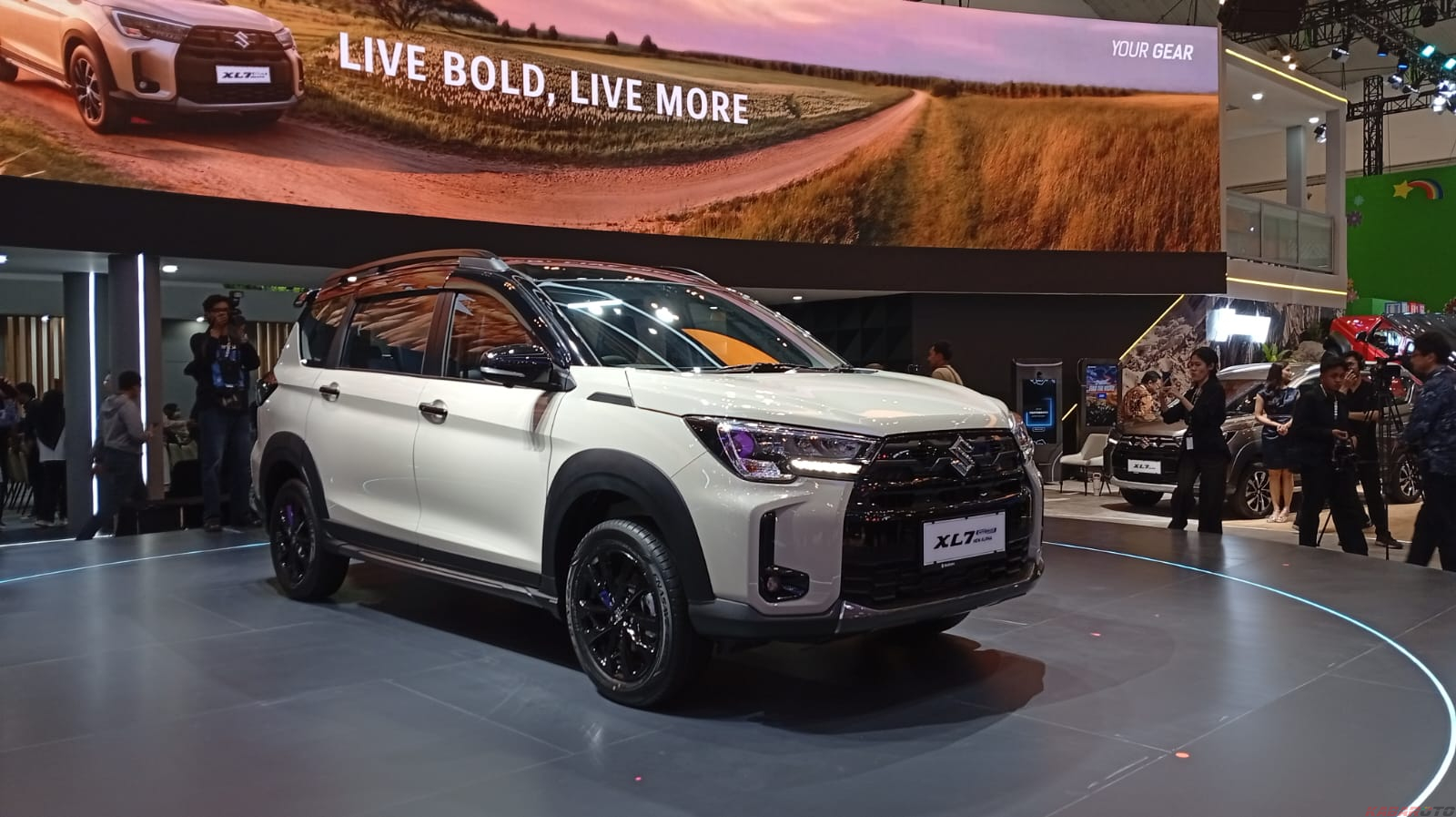 Suzuki XL7 Facelift Resmi Melantai, Harga Mulai Rp274 Jutaan